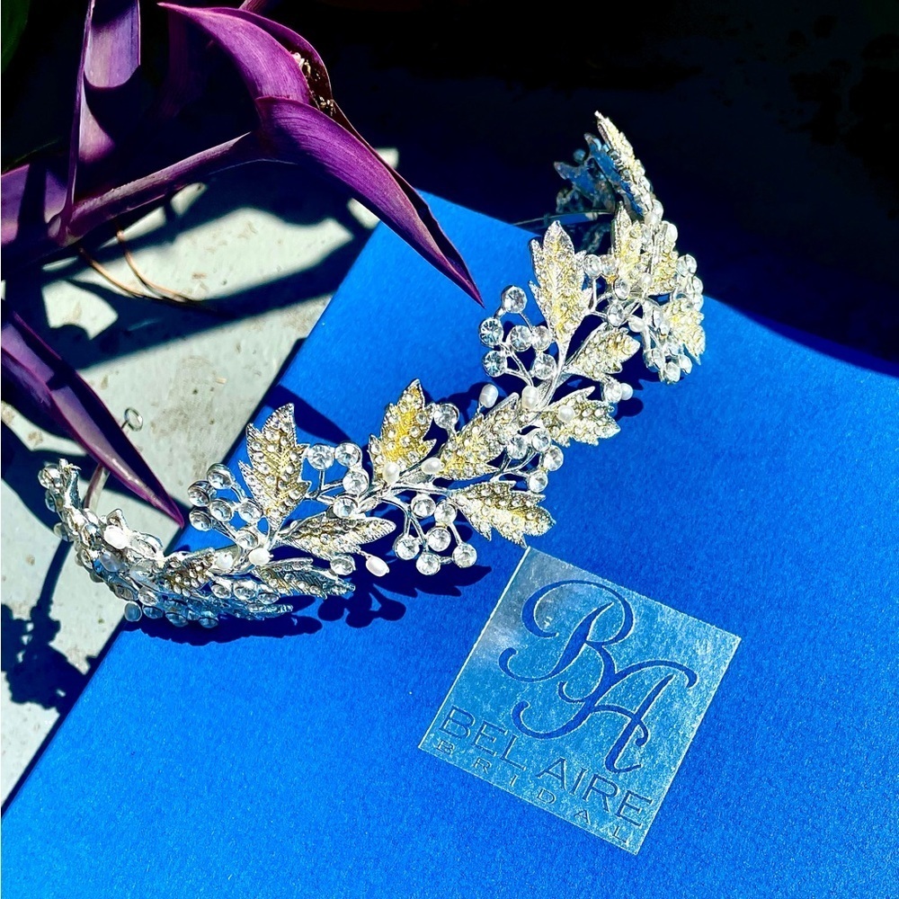 Bel Aire Bridal Tiara Crystal, Pearl & Gold Leaf Headpiece Headband RARE edition - Picture 10 of 14